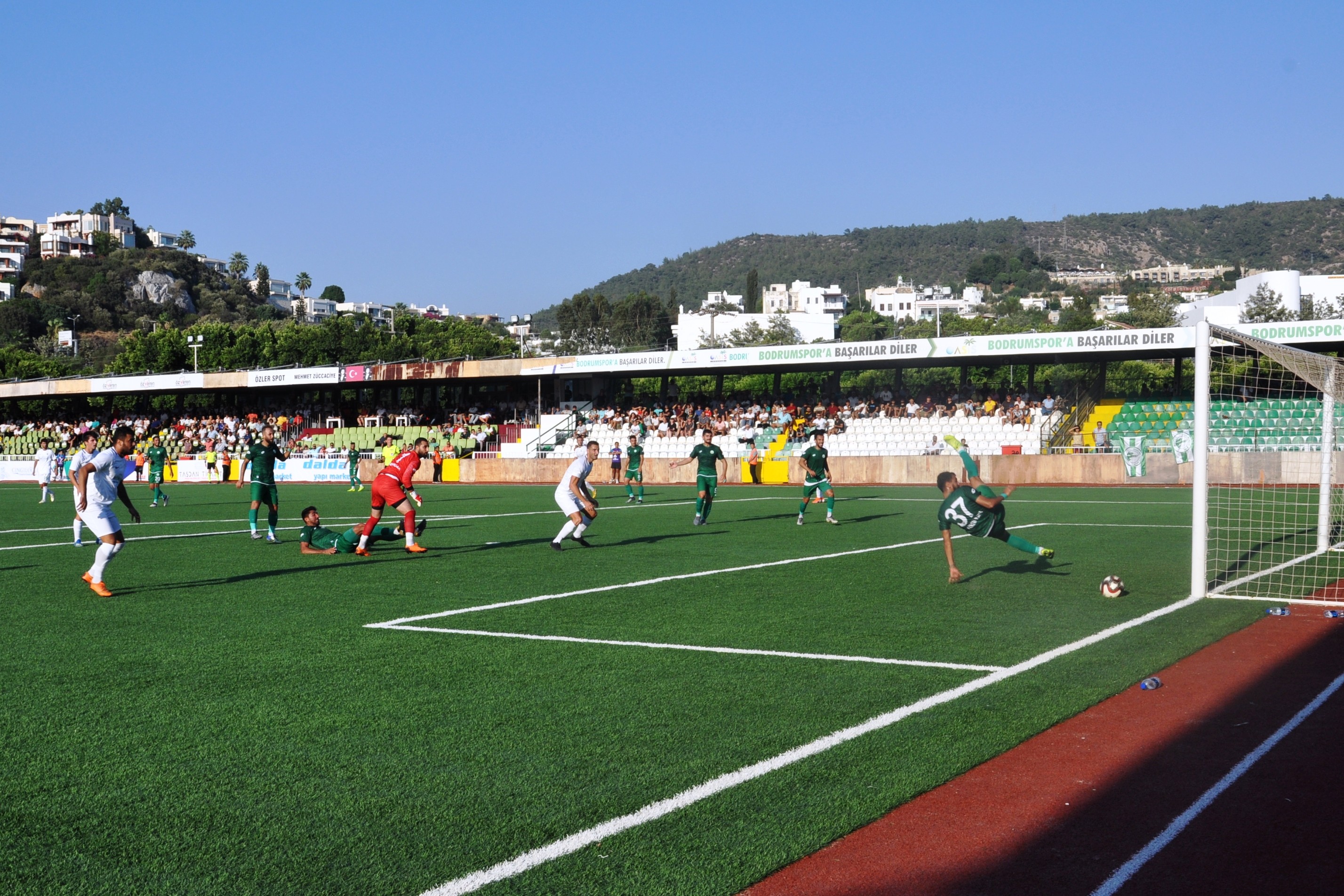 Бодрумспор стадион. Бодрум Арена (Bodrum Arena). Бодрумспор футбольный стадион. Sport invest a s Bodrum Arena.